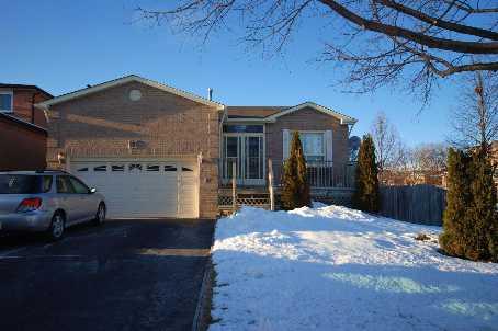 80 Adams Dr, House detached with 3 bedrooms, 2 bathrooms and 4 parking in Ajax ON | Image 1