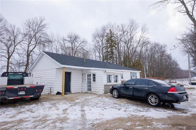 1529 6 County Road S, House detached with 2 bedrooms, 1 bathrooms and 7 parking in Tiny ON | Image 2
