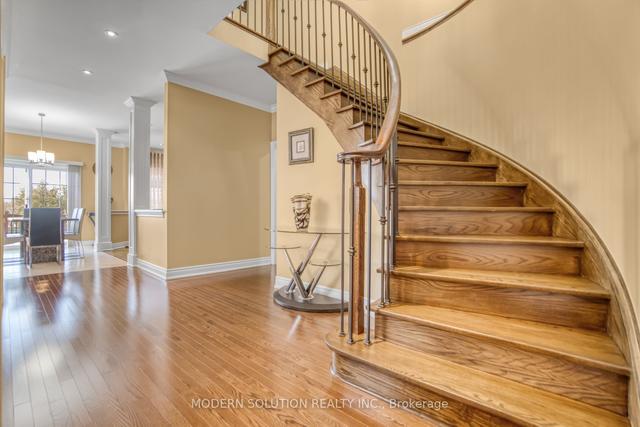 195 Twin Hills Cres, House detached with 4 bedrooms, 3 bathrooms and 4 parking in Vaughan ON | Image 27