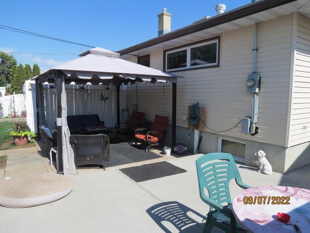 1250 Mckenzie Crescent Nw, House detached with 3 bedrooms, 2 bathrooms and 3 parking in Medicine Hat AB | Image 41