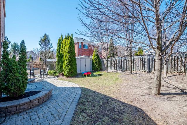 6 Windbreak Cres, House detached with 4 bedrooms, 4 bathrooms and 6 parking in Whitby ON | Image 33