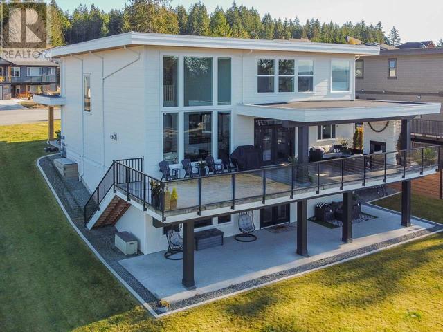 3551 Selkirk Ave, House detached with 5 bedrooms, 4 bathrooms and null parking in Powell River BC | Image 33