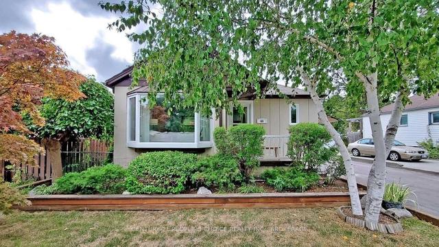40 Grierson Rd, House detached with 3 bedrooms, 3 bathrooms and 7 parking in Toronto ON | Image 1