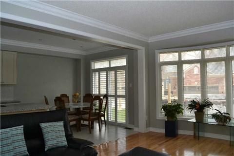 33 Dunedin Dr, House detached with 4 bedrooms, 3 bathrooms and 2 parking in Vaughan ON | Image 4