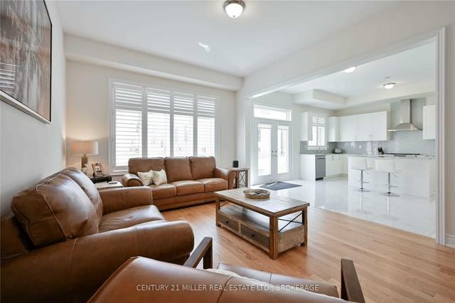 2412 Edward Leaver Tr, House detached with 4 bedrooms, 5 bathrooms and 4 parking in Oakville ON | Image 9