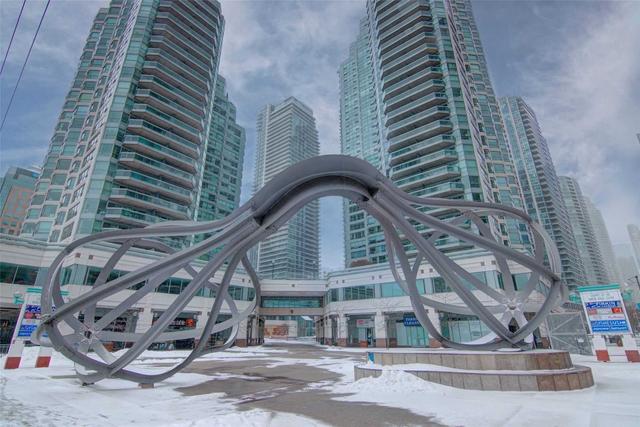 1809 - 10 Yonge St, Condo with 1 bedrooms, 1 bathrooms and 0 parking in Toronto ON | Image 1