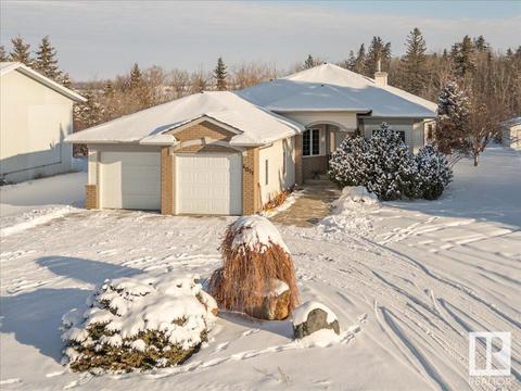 5017 48 St, House detached with 4 bedrooms, 3 bathrooms and 4 parking in Andrew AB | Card Image