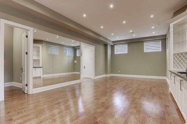 12 Silverview Dr, House detached with 4 bedrooms, 6 bathrooms and 6 parking in Toronto ON | Image 30