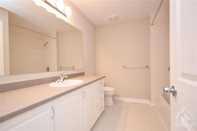 263 Hepatica Way, Townhouse with 3 bedrooms, 3 bathrooms and 3 parking in Ottawa ON | Image 22