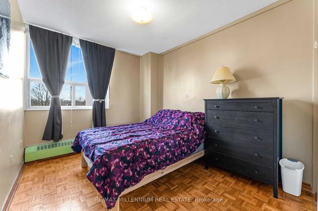401 - 551 The West Mall, Condo with 2 bedrooms, 1 bathrooms and 1 parking in Toronto ON | Image 11