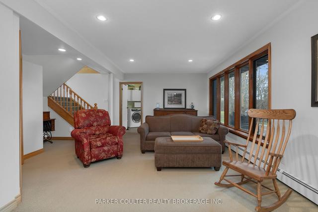 9 Doran Rd, House detached with 4 bedrooms, 3 bathrooms and 5 parking in Springwater ON | Image 36