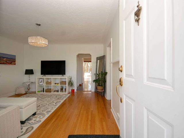 1037 East Ave, House detached with 3 bedrooms, 2 bathrooms and 4 parking in Mississauga ON | Image 23