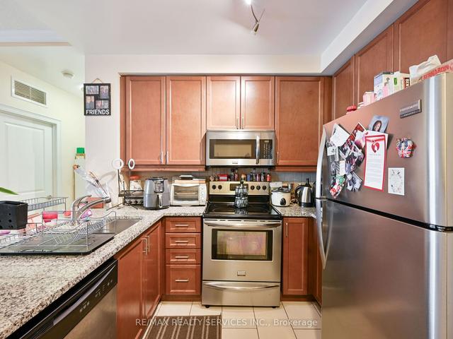 405 - 100 John St, Condo with 1 bedrooms, 1 bathrooms and 1 parking in Brampton ON | Image 2