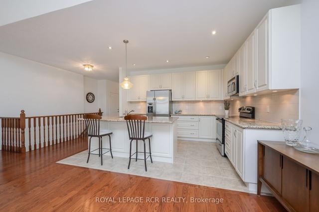 112 - 200 Kingfisher Dr, House detached with 2 bedrooms, 3 bathrooms and 4 parking in Mono ON | Image 5