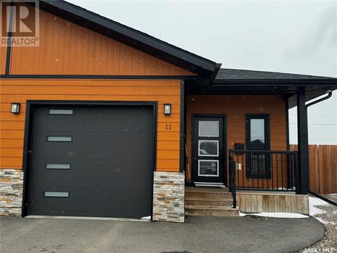 11 - 171 Heritage Landing Crescent, House attached with 2 bedrooms, 2 bathrooms and null parking in Battleford SK | Card Image