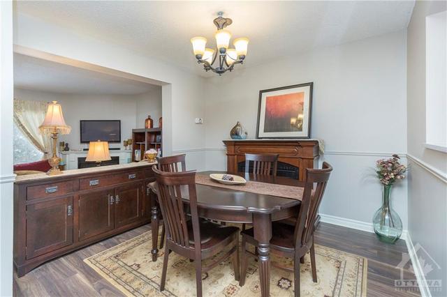 389 Pickford Drive, Townhouse with 3 bedrooms, 3 bathrooms and 3 parking in Ottawa ON | Image 12