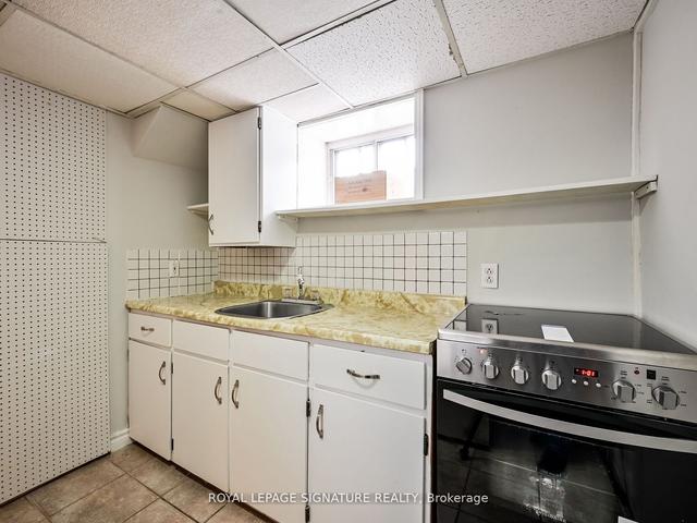26 Hector Ave, House semidetached with 3 bedrooms, 2 bathrooms and 0 parking in Toronto ON | Image 26