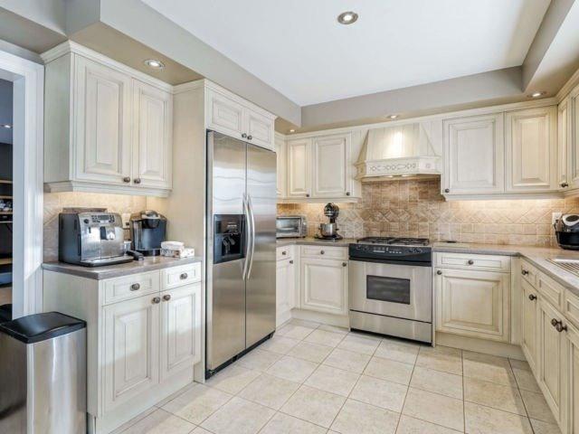 62 Swanage Dr, House detached with 4 bedrooms, 2 bathrooms and 4 parking in Vaughan ON | Image 10