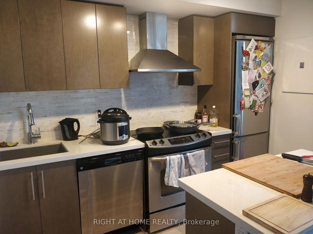 1003 - 58 Orchard View Blvd, Condo with 1 bedrooms, 1 bathrooms and 0 parking in Toronto ON | Image 3