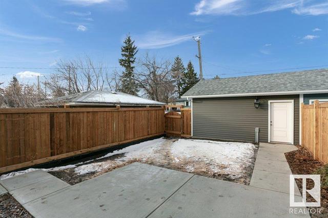 11016 149 St Nw, House attached with 4 bedrooms, 3 bathrooms and null parking in Edmonton AB | Image 55