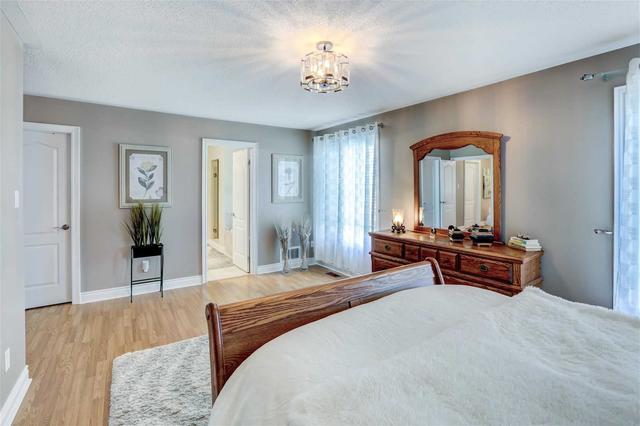 496 Foxcroft Blvd, House detached with 4 bedrooms, 4 bathrooms and 6 parking in Newmarket ON | Image 7