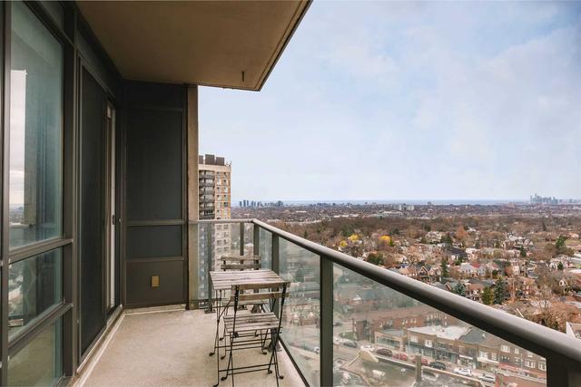 1602 - 500 St Clair Ave W, Condo with 1 bedrooms, 1 bathrooms and 1 parking in Toronto ON | Image 2