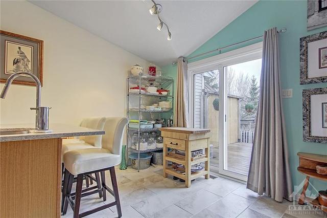 4 Cambray Lane, Townhouse with 3 bedrooms, 3 bathrooms and 3 parking in Ottawa ON | Image 13