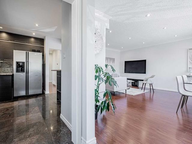 1071 Islington Ave, House detached with 3 bedrooms, 3 bathrooms and 3 parking in Toronto ON | Image 27