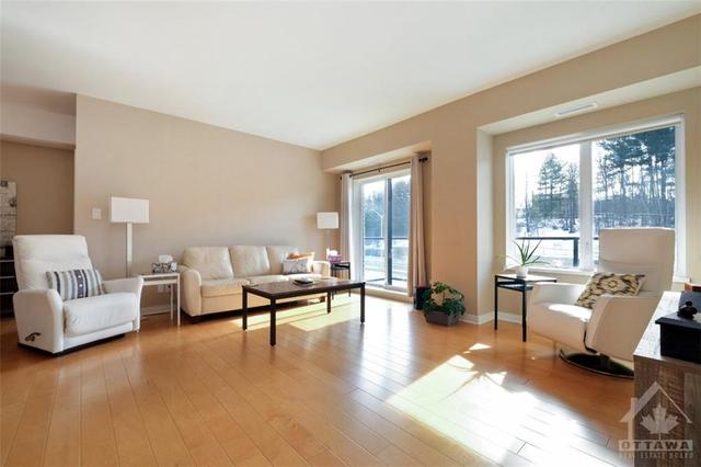 407 - 310 Centrum Boulevard, Condo with 2 bedrooms, 2 bathrooms and 1 parking in Ottawa ON | Image 4