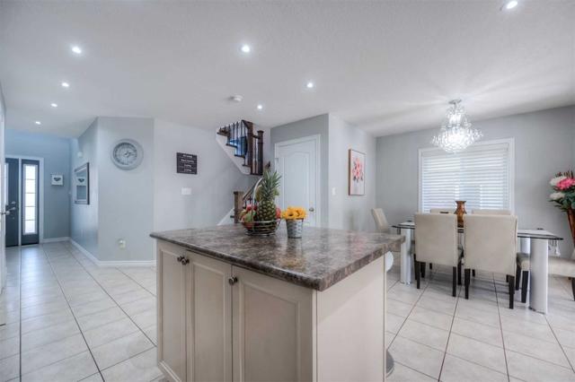 402 Woodbine Ave, House detached with 3 bedrooms, 4 bathrooms and 3 parking in Kitchener ON | Image 4