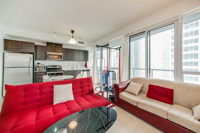 1909 - 20 Bruyeres Mews, Condo with 1 bedrooms, 1 bathrooms and 1 parking in Toronto ON | Image 11