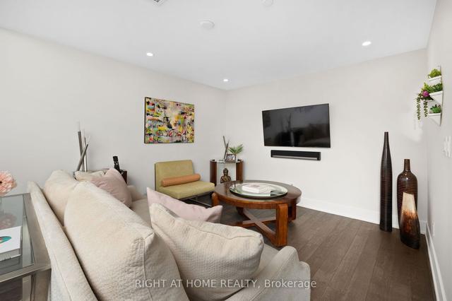 107 - 1830 Bloor St W, Townhouse with 2 bedrooms, 3 bathrooms and 1 parking in Toronto ON | Image 5