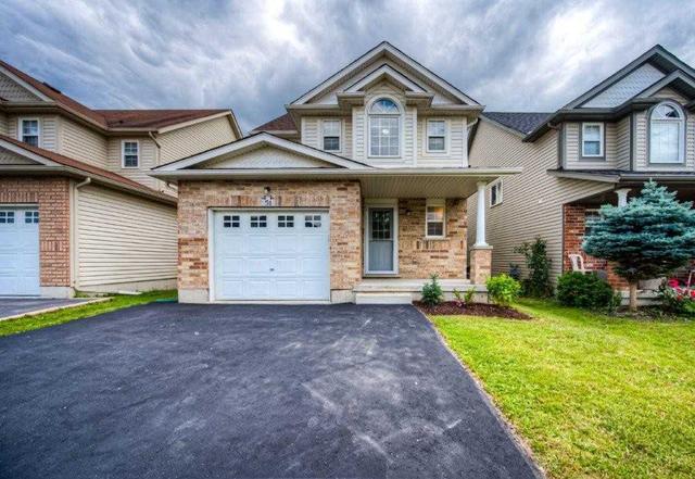 51 Indigo St, House detached with 3 bedrooms, 2 bathrooms and 3 parking in Kitchener ON | Image 12