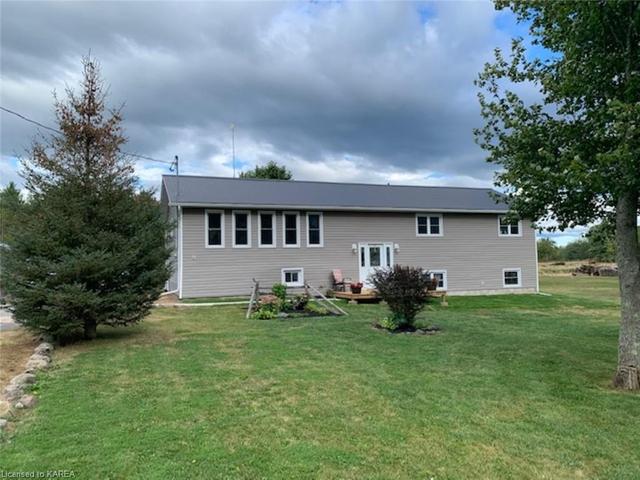4741 Snider Road, House detached with 3 bedrooms, 1 bathrooms and 10 parking in South Frontenac ON | Image 3