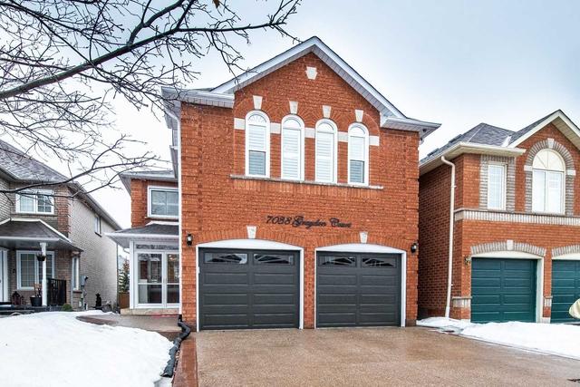 7038 Graydon Crt, House detached with 4 bedrooms, 3 bathrooms and 6 parking in Mississauga ON | Image 1