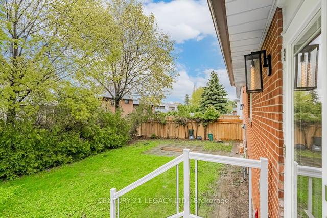 22 Shortland Cres, House detached with 4 bedrooms, 3 bathrooms and 6 parking in Toronto ON | Image 31