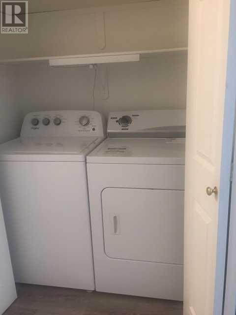 in suite laundry | Image 12