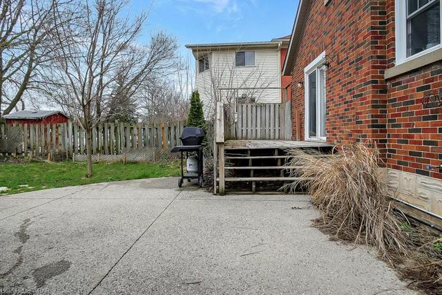 55 Highland Road W, House detached with 4 bedrooms, 2 bathrooms and 3 parking in Kitchener ON | Image 26