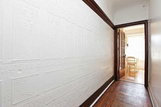 113 Baldwin St, House attached with 8 bedrooms, 3 bathrooms and null parking in Toronto ON | Image 3