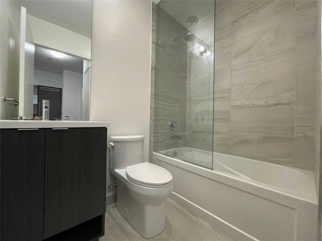 817 - 138 Downes St, Condo with 1 bedrooms, 1 bathrooms and 0 parking in Toronto ON | Image 6