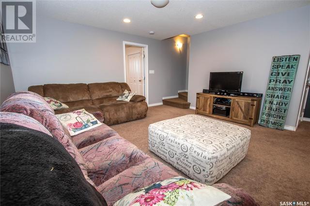 1 Troy Place, House detached with 5 bedrooms, 3 bathrooms and null parking in Qu'Appelle SK | Image 32