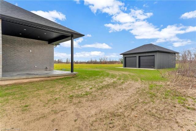 2197 Concession 12 Walpole Concession, House detached with 6 bedrooms, 3 bathrooms and 10 parking in Haldimand County ON | Image 16
