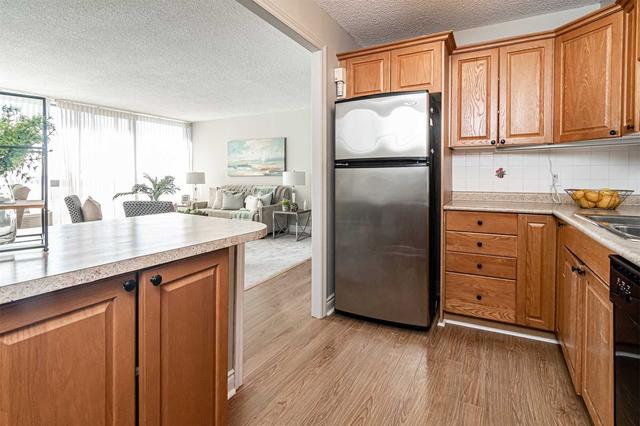 ph3 - 55 William St E, Condo with 2 bedrooms, 2 bathrooms and 1 parking in Oshawa ON | Image 39