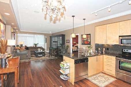 207 - 1 Hurontario St, Condo with 2 bedrooms, 2 bathrooms and 2 parking in Mississauga ON | Image 3