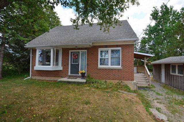 187 Colborne St W, House detached with 3 bedrooms, 2 bathrooms and 10 parking in Kawartha Lakes ON | Image 3