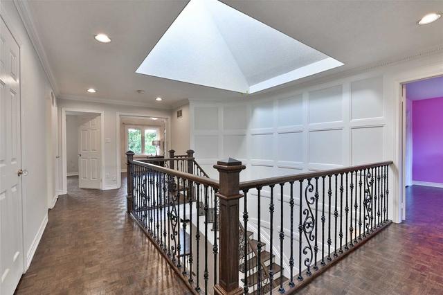 230 Kingsdale Ave, House detached with 5 bedrooms, 6 bathrooms and 8 parking in Toronto ON | Image 13
