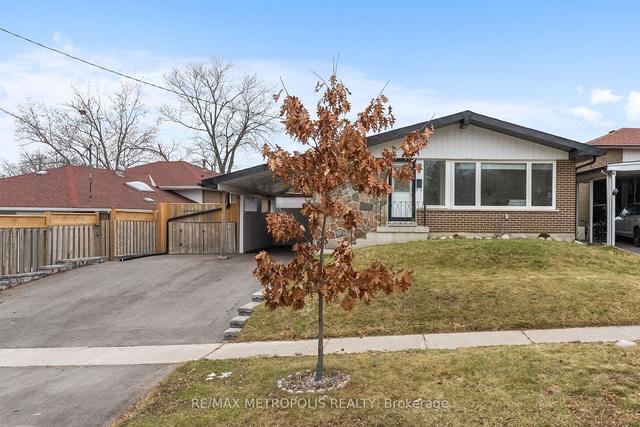2b Summerglade Dr, House detached with 3 bedrooms, 2 bathrooms and 4 parking in Toronto ON | Image 12