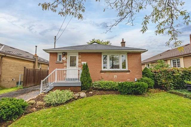 312 East 31st St, House detached with 3 bedrooms, 1 bathrooms and 2 parking in Hamilton ON | Image 1