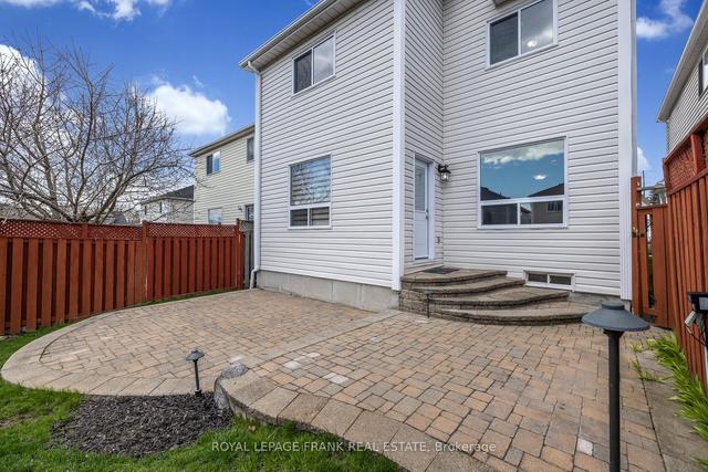 929 Glenbourne Crt, House detached with 3 bedrooms, 3 bathrooms and 5 parking in Oshawa ON | Image 40