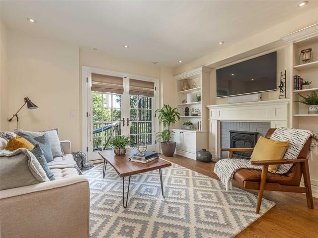 29 Hillsboro Ave, House semidetached with 2 bedrooms, 3 bathrooms and 0 parking in Toronto ON | Image 12